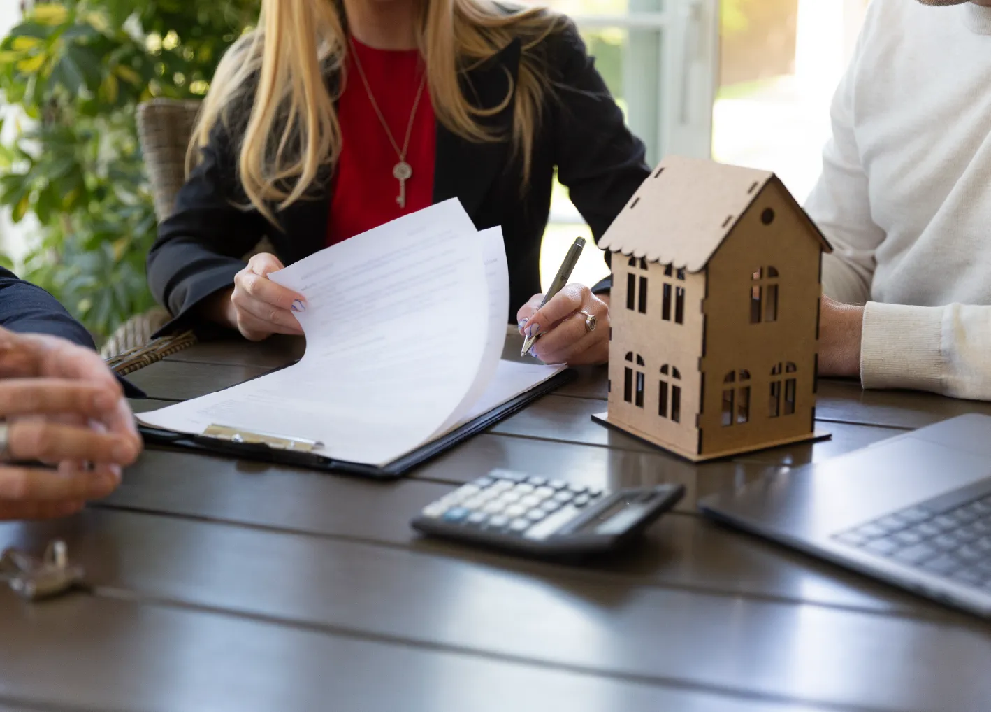 Real estate legal signing